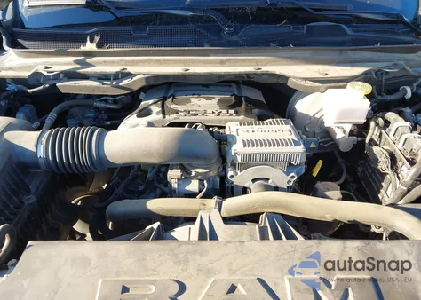 2024 Ram 1500 Laramie 4X2 5'7 Box z USA, uszkodzony, nr VIN 1C6RREJT6RN183768